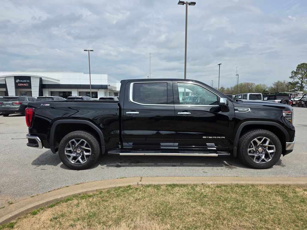2025 GMC Sierra 1500 SLT