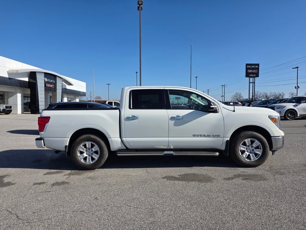2019 Nissan Titan SV