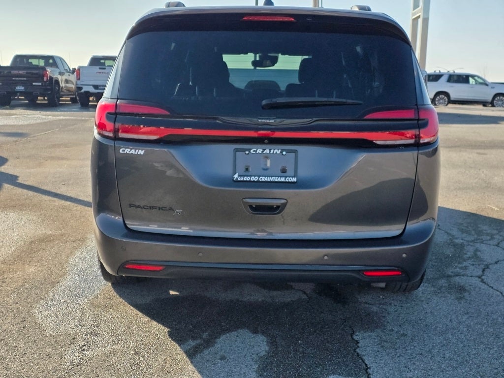 2021 Chrysler Pacifica Touring