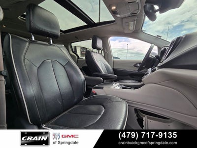 2022 Chrysler Pacifica Limited Convenience