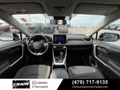 2024 Toyota RAV4 LE