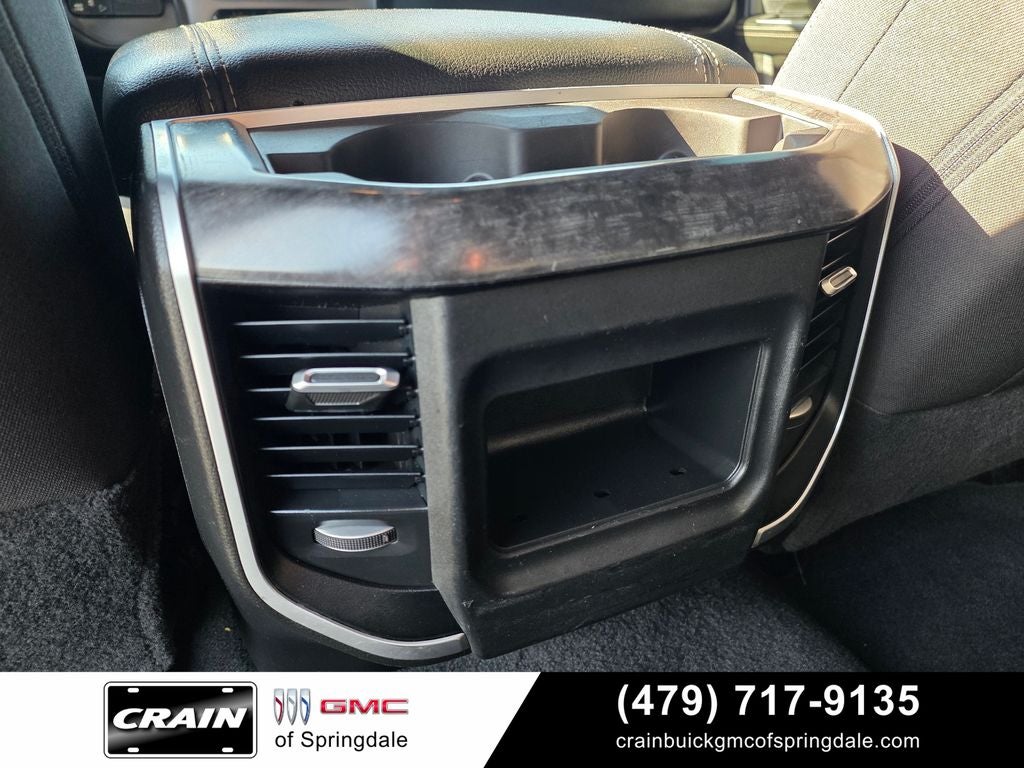 2024 RAM 2500 Big Horn Cummins / 12" Screen