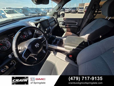 2024 RAM 2500 Big Horn Cummins / 12" Screen