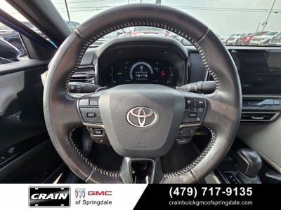 2025 Toyota Camry SE Loaded / 12.3" Screen