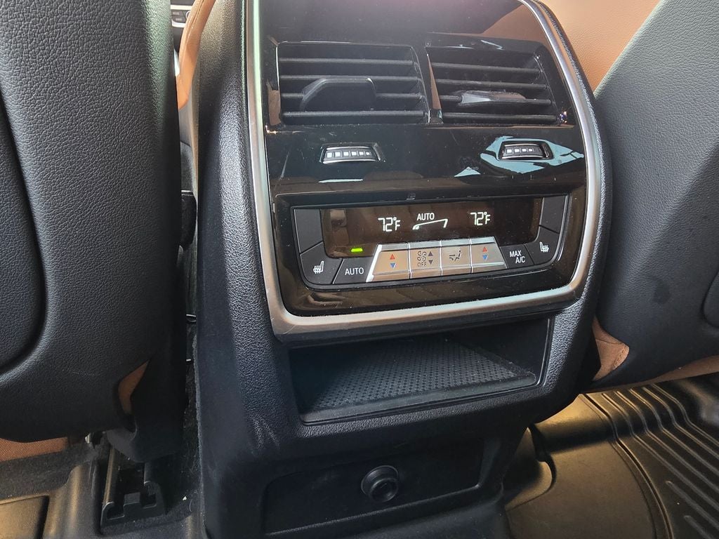 2022 BMW X6 xDrive40i