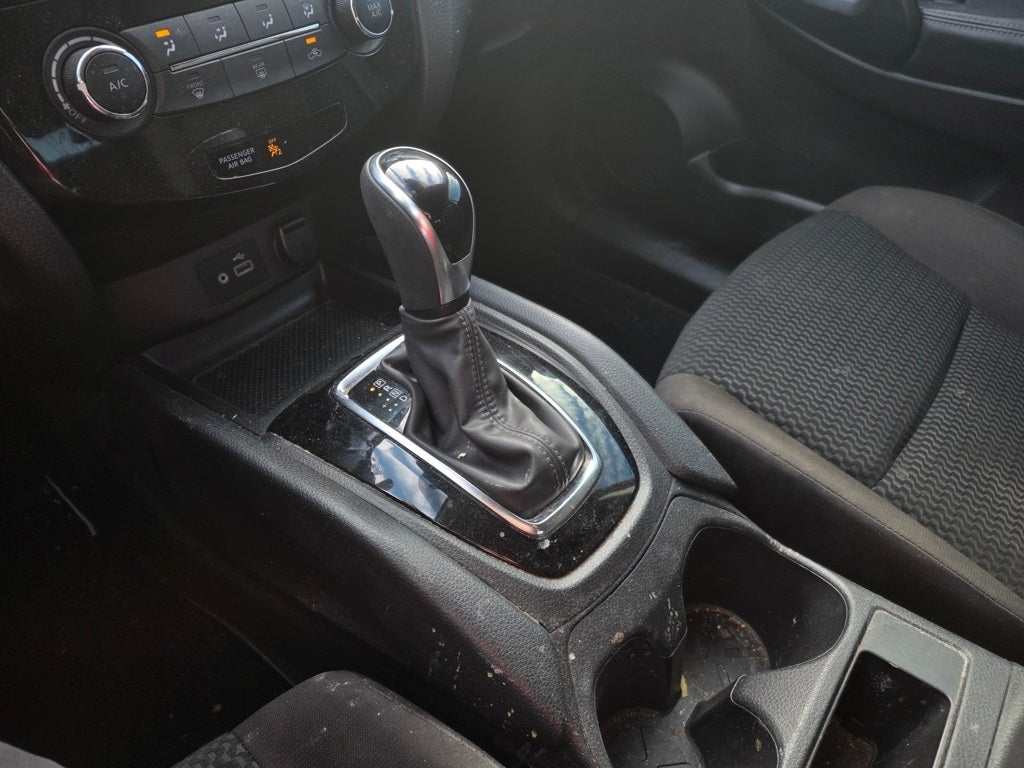 2022 Nissan Rogue Sport S