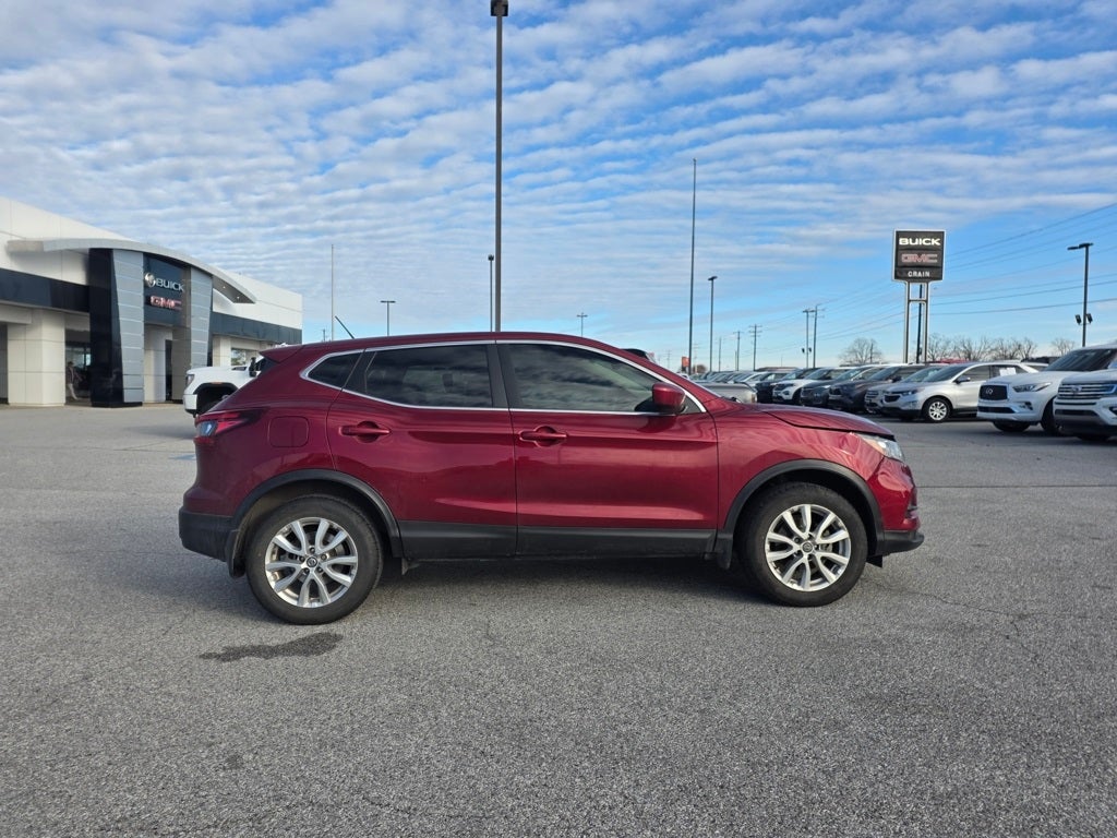 2022 Nissan Rogue Sport S