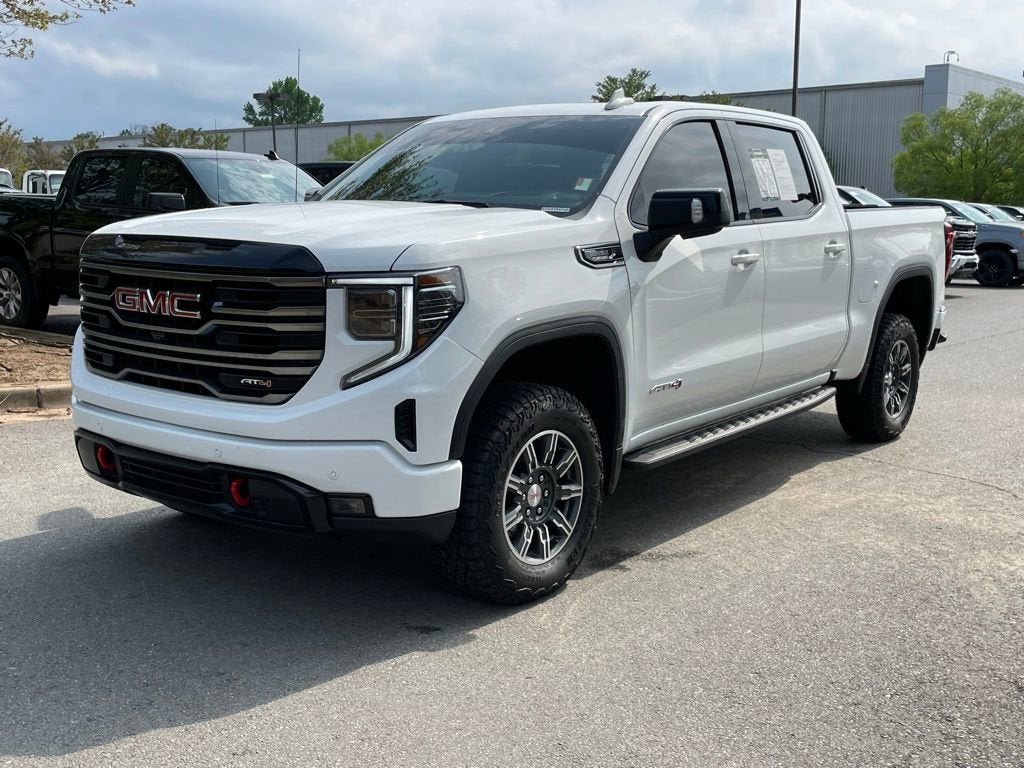2025 GMC Sierra 1500 AT4