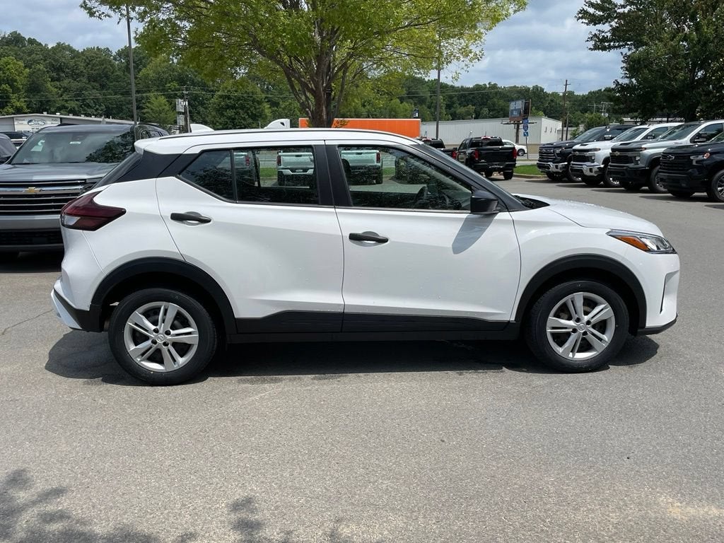 2023 Nissan Kicks S