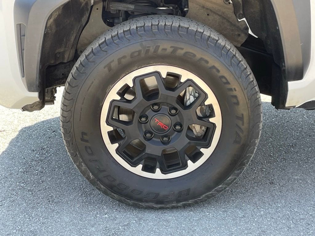 2024 Toyota Tacoma 4WD SR5