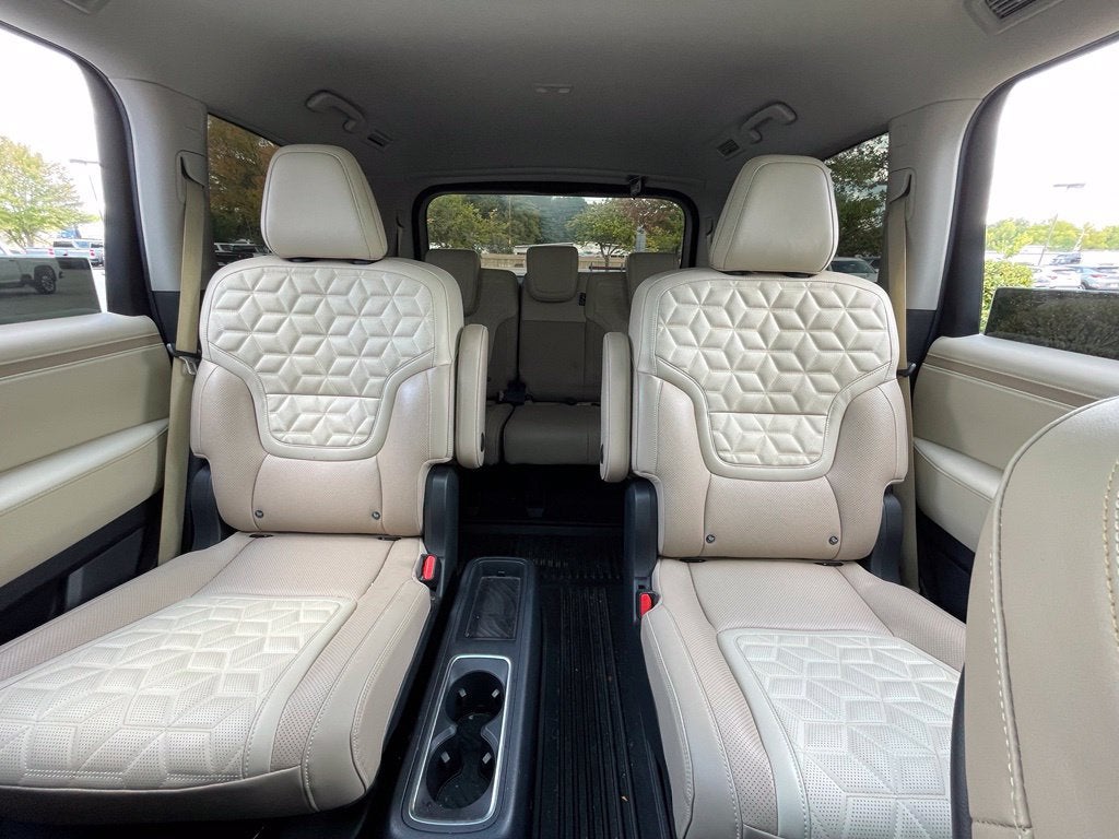2025 Nissan Armada Platinum