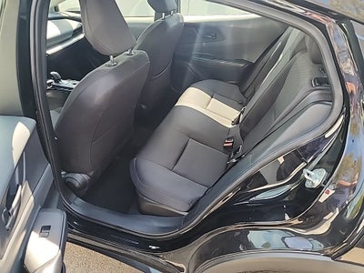 2025 Toyota Prius LE