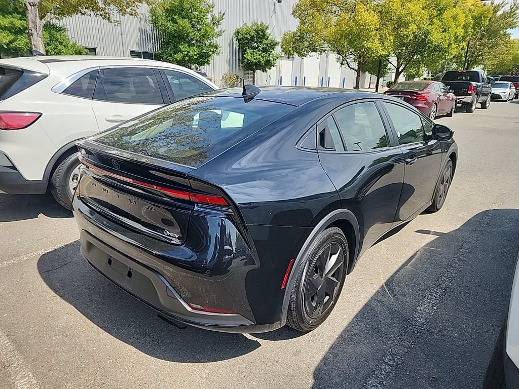 2025 Toyota Prius LE