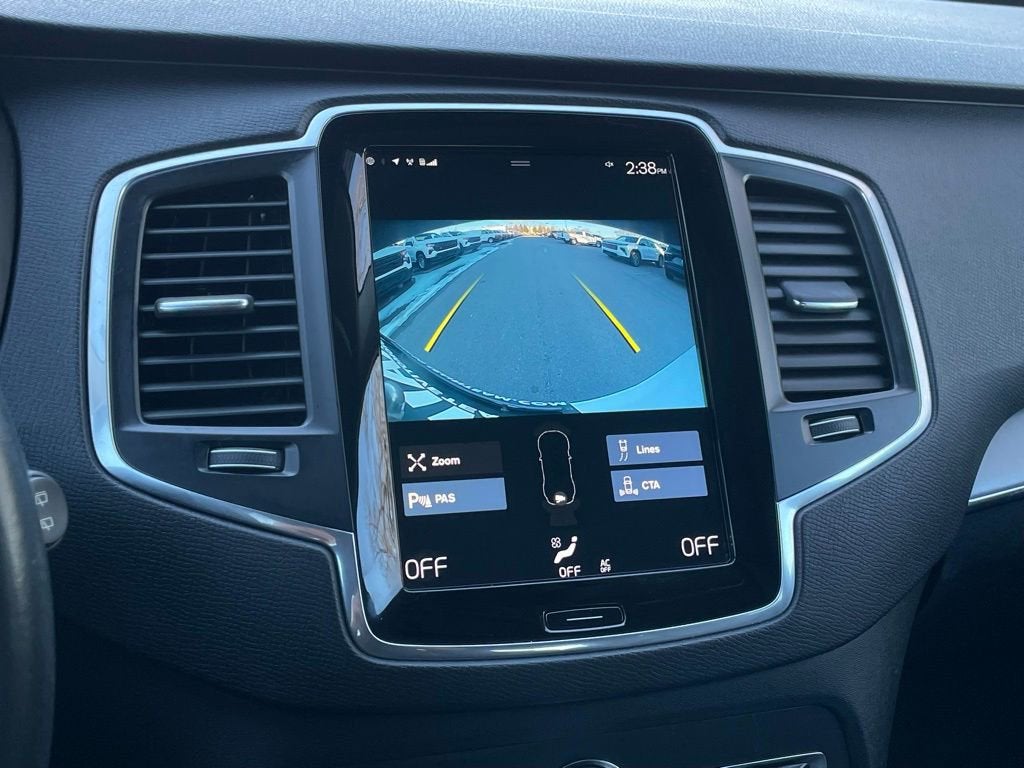 2021 Volvo XC90 Momentum