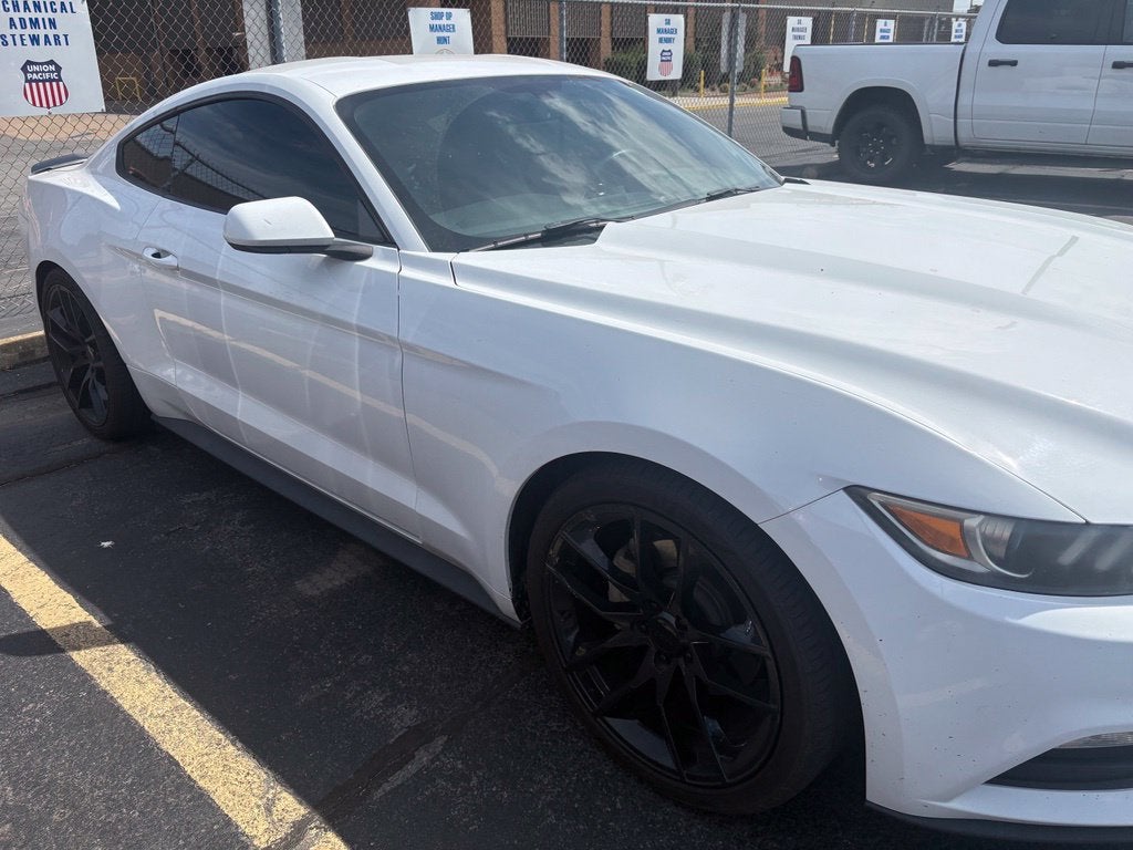 2017 Ford Mustang V6