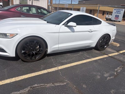 2017 Ford Mustang V6