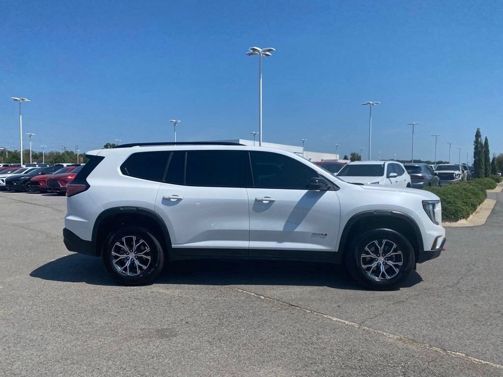 2025 GMC Acadia AT4