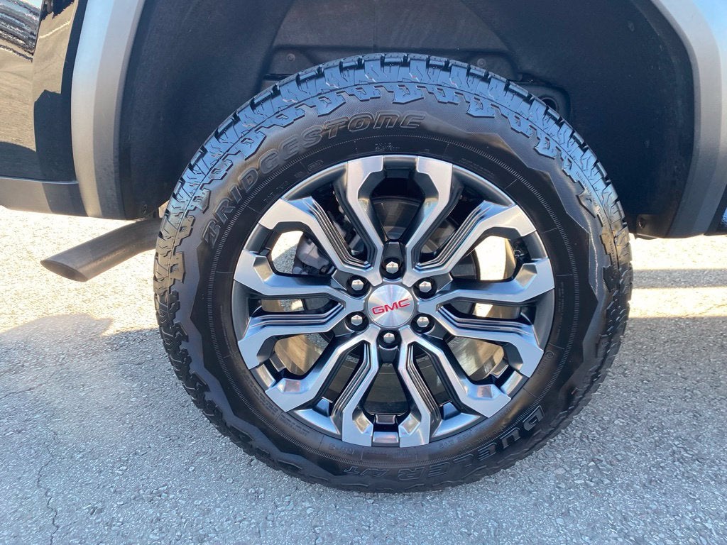 2024 GMC Canyon Denali