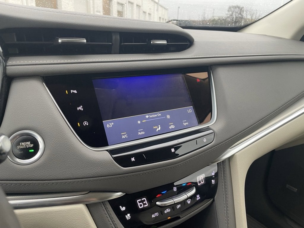 2021 Cadillac XT5 Premium Luxury