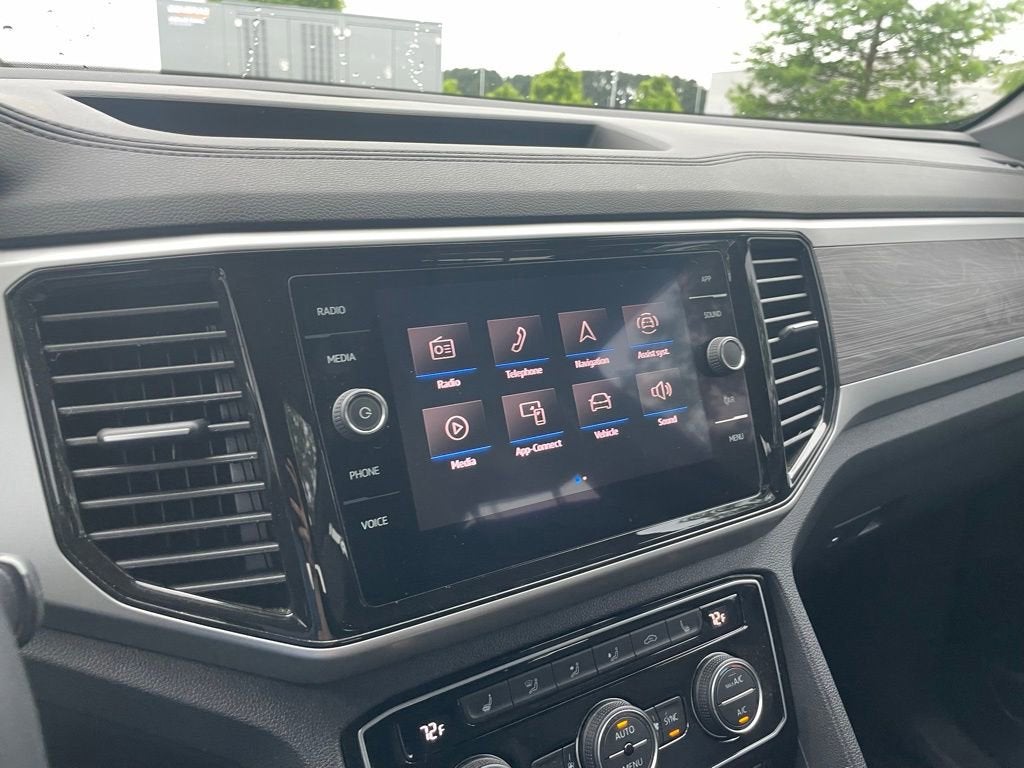 2022 Volkswagen Atlas Cross Sport 3.6L V6 SE w/Technology