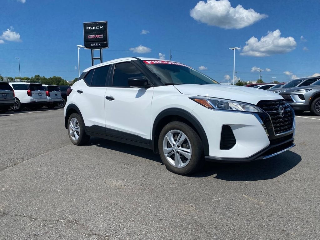 2023 Nissan Kicks S