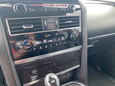 2024 INFINITI QX80 LUXE