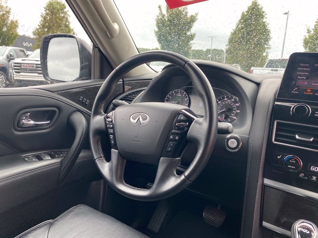 2024 INFINITI QX80 LUXE