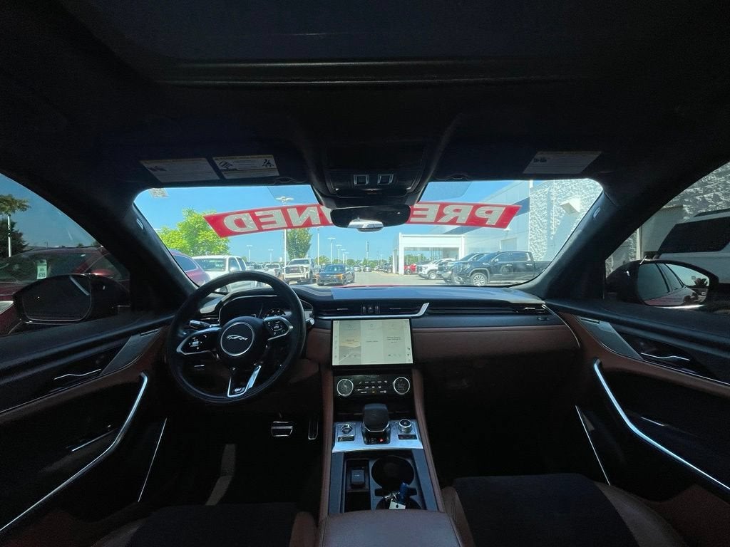 2023 Jaguar F-PACE SVR