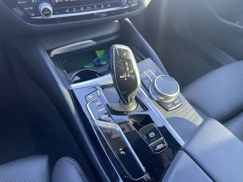 2022 BMW 5 Series 530i