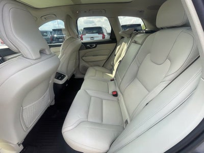 2022 Volvo XC60 Inscription