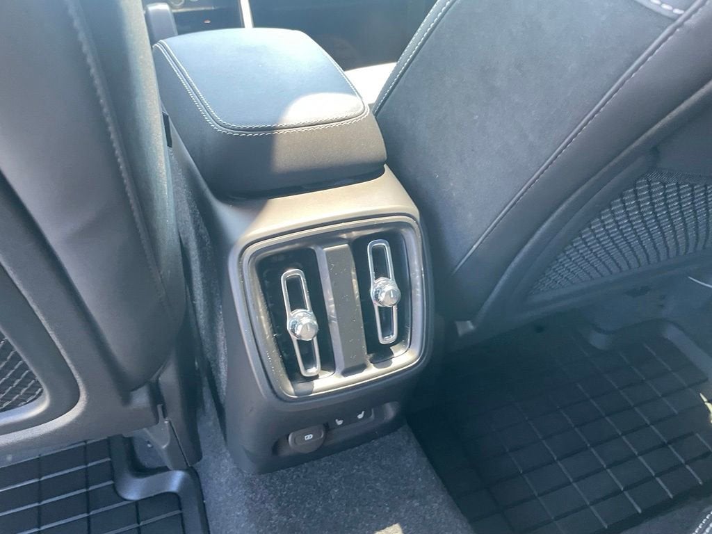 2023 Volvo C40 Recharge Pure Electri Ultimate