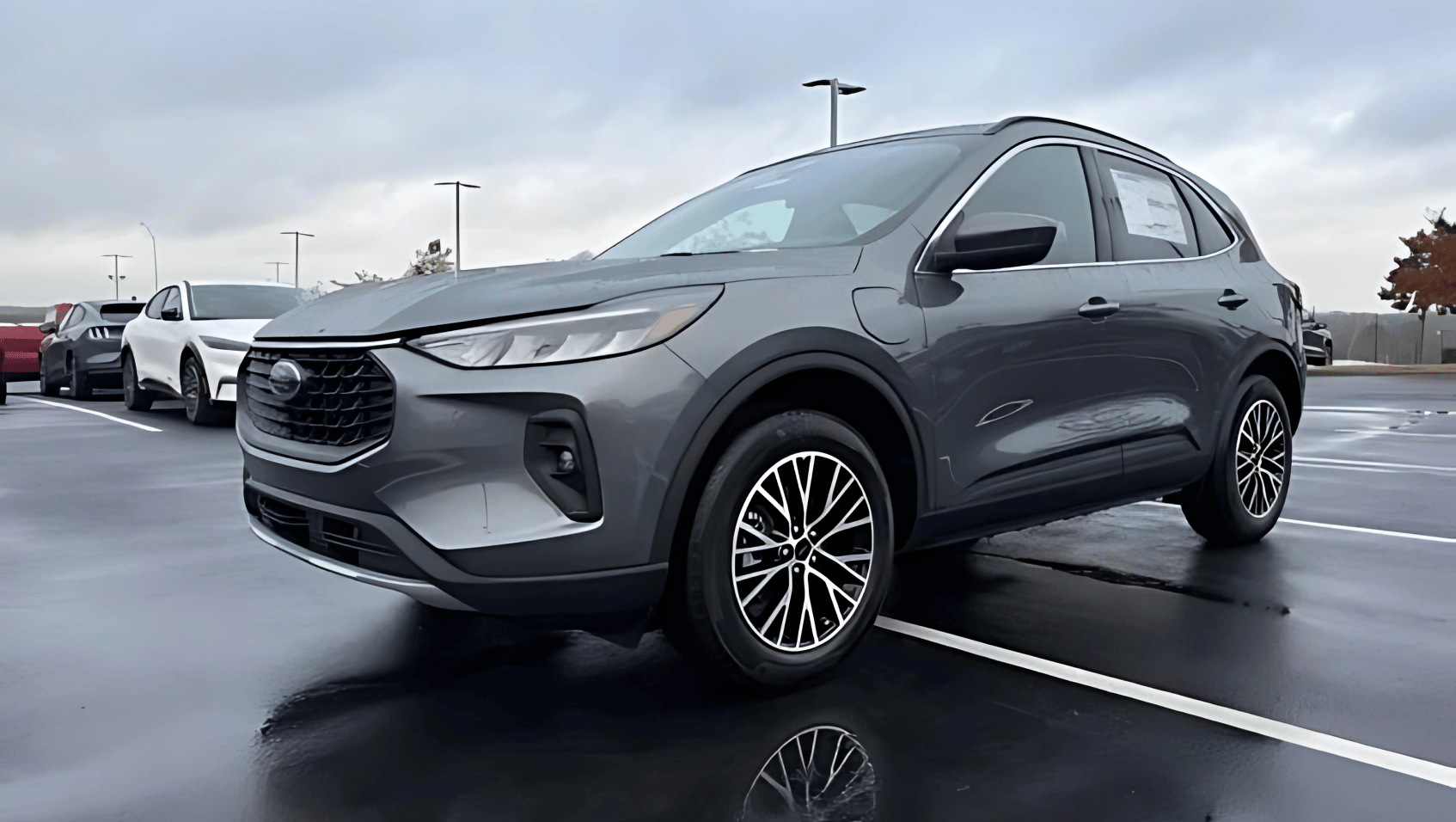 2025 Ford Escape PHEV Front